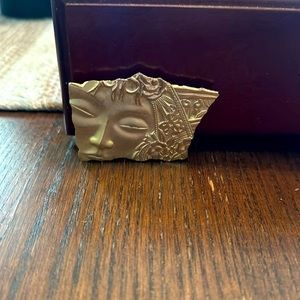 Vintage Jewelry Brooch Signed JJ Jonette